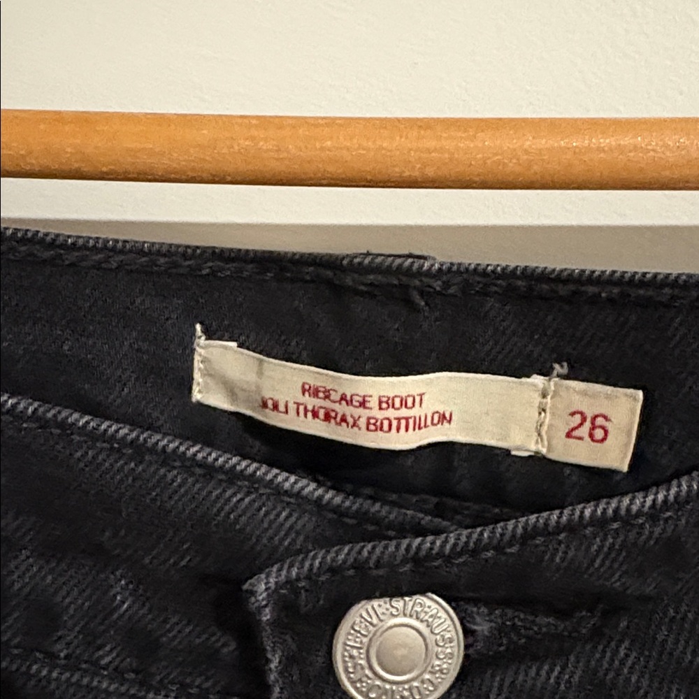 Levi's Women's Black Boot Cut Jeans - Picture 9 of 10